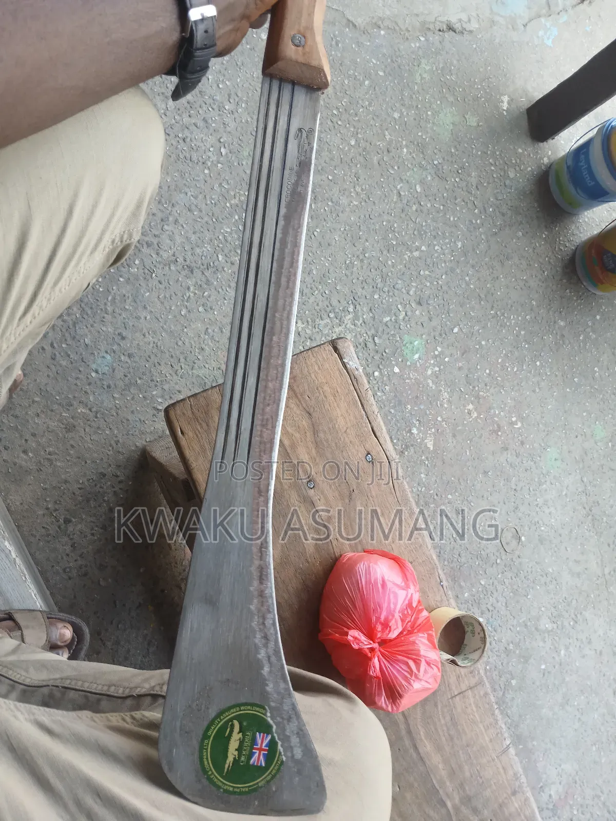 Crocodile Cutlass