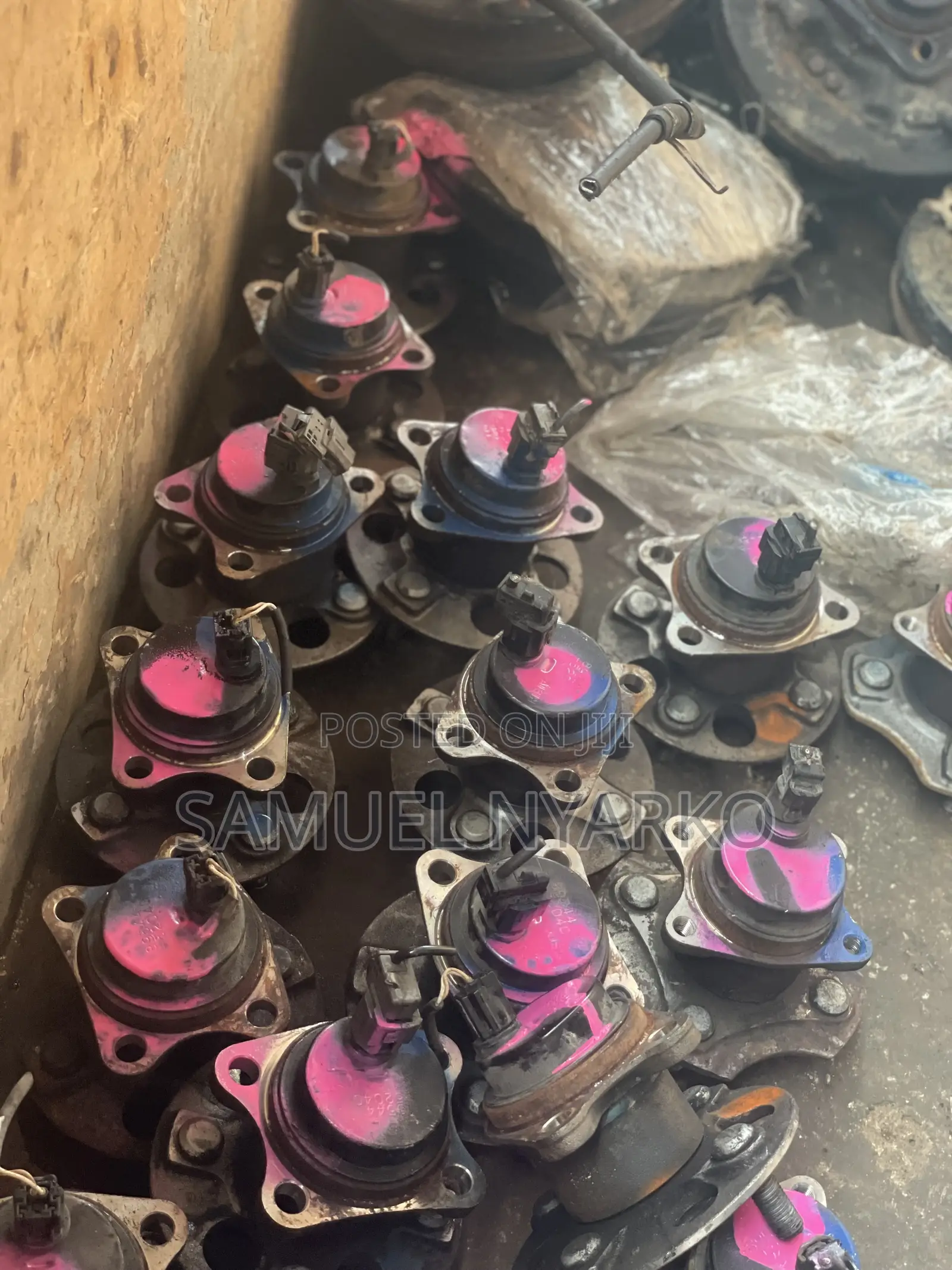 Brand New Hubs for Your Cars (Front and Back) Toyota,Honda