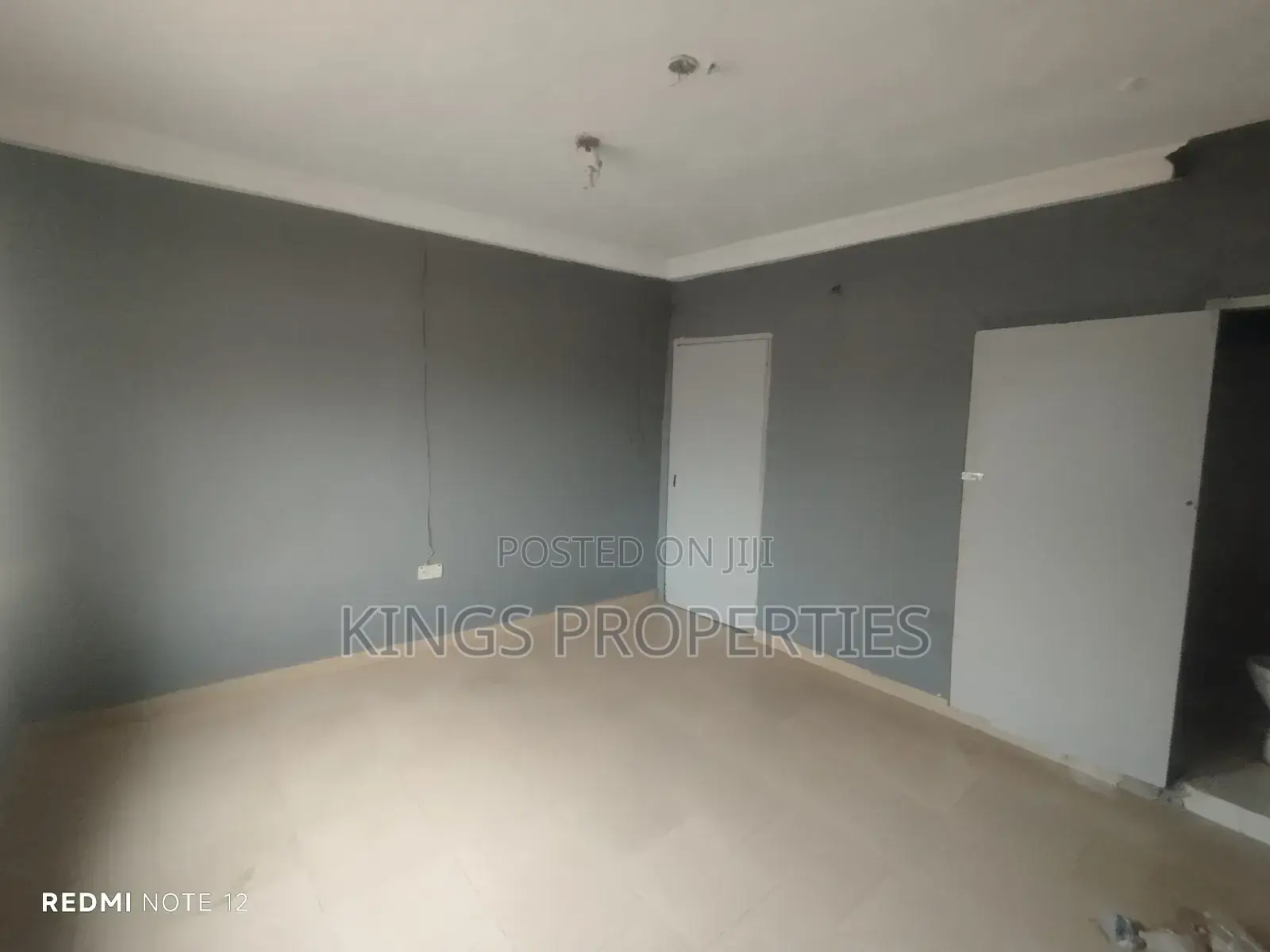 2bdrm Apartment in West Hills Mall Area for rent