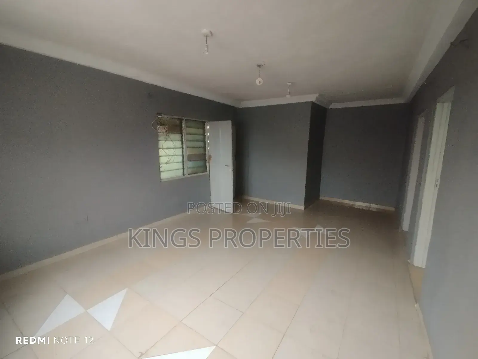 2bdrm Apartment in West Hills Mall Area for rent