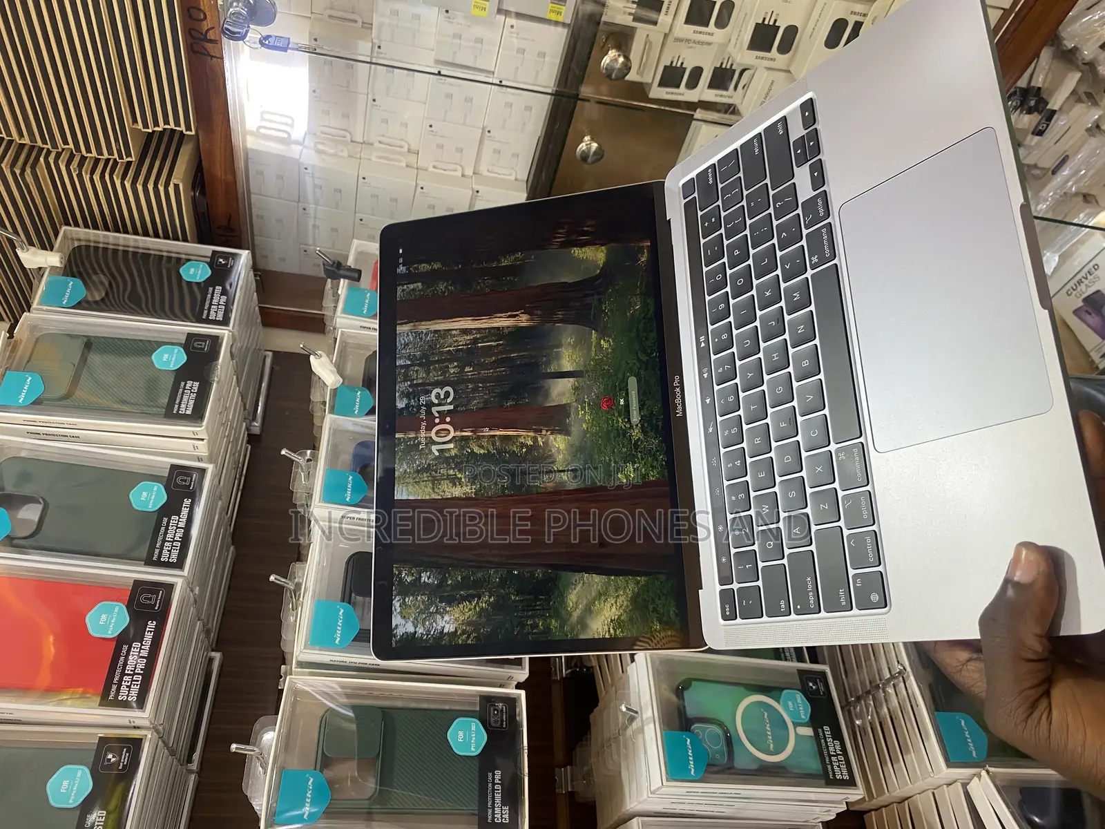 Laptop Apple MacBook Pro 2020 8GB Apple M1 SSD 256GB