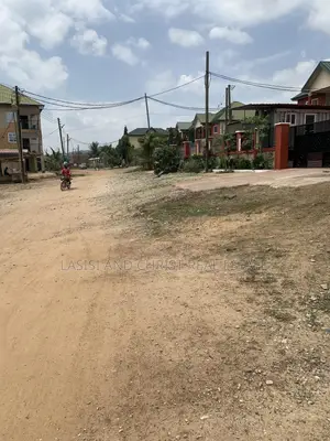 5bdrm Apartment in Lasisi And Christ, Amasaman for sale