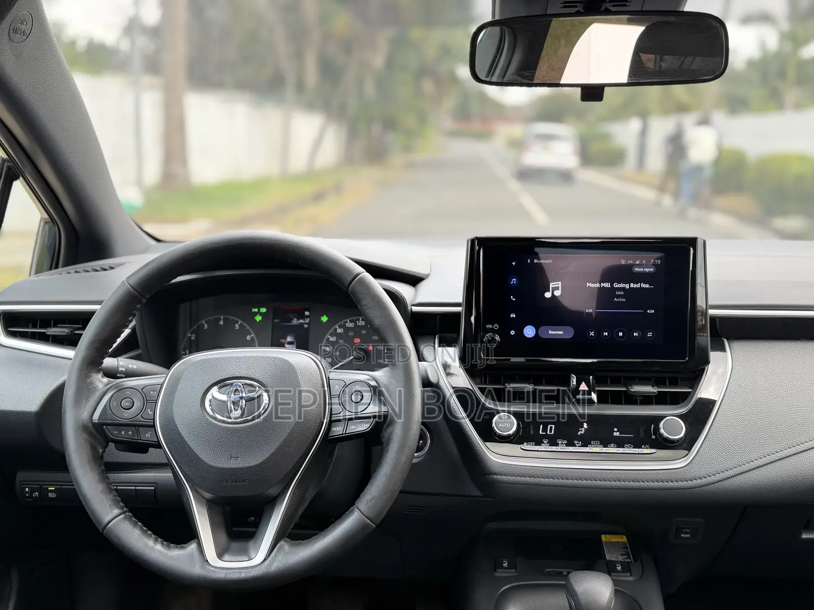 Toyota Corolla 2024 Gray