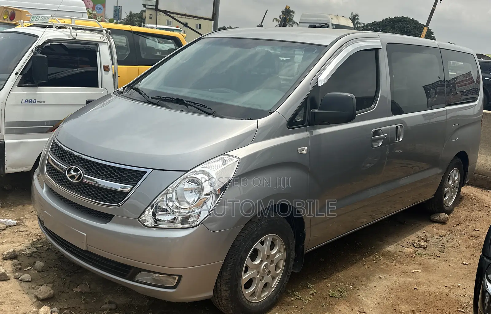Hyundai Starex 2011 Grey