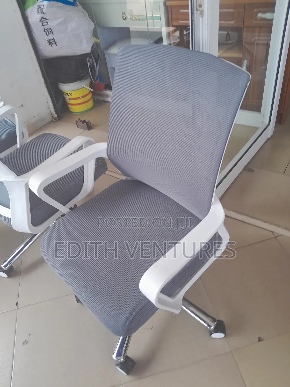 Swivel Chair for Front Desk
