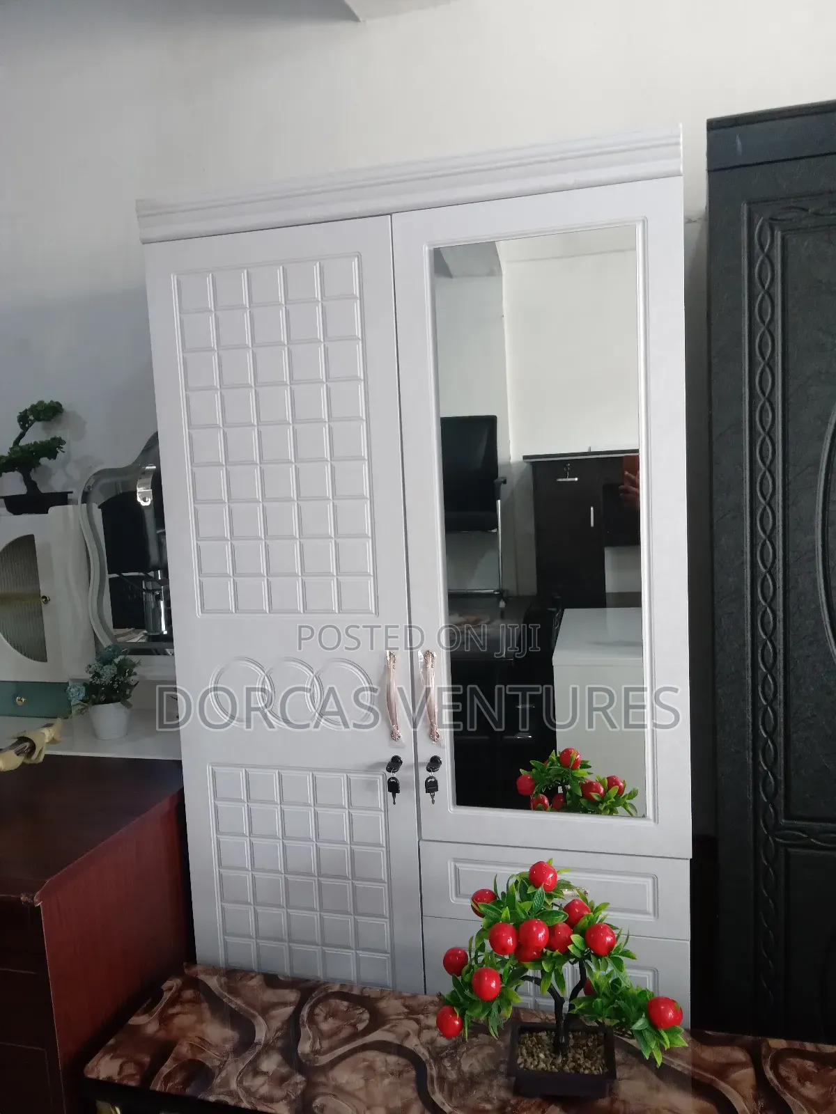 Sturdy White Wardrobe