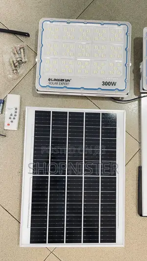 300w Solar Flood Light Ip66 With Separate Panel