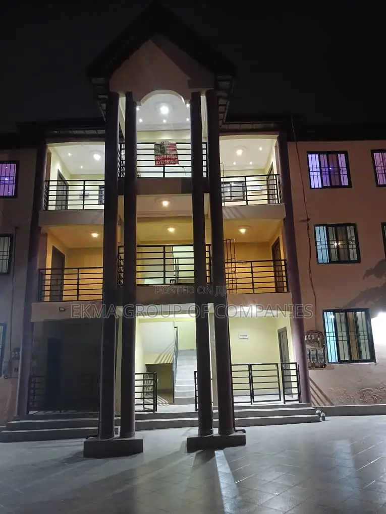 Furnished 3bdrm Apartment in Ashongman Estate, Pure Water for rent