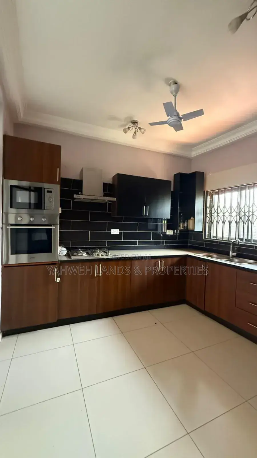 3bdrm House in East Legon for sale