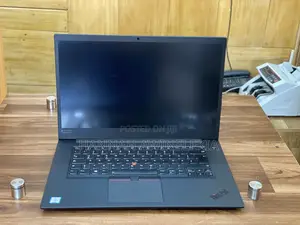 Laptop Lenovo 16GB Intel Core I9 SSD 512GB