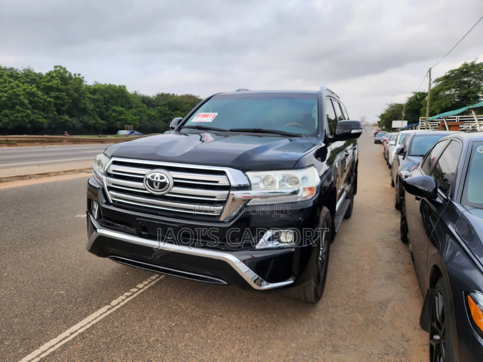 Toyota Land Cruiser 4.6 V8 GXR Black thumbnail 2