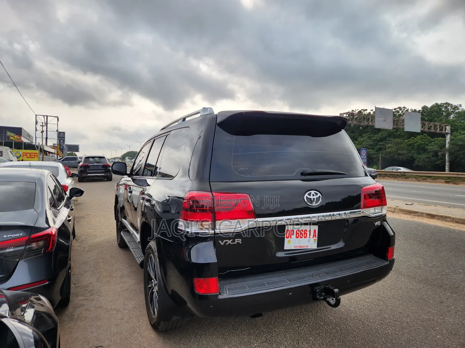 Toyota Land Cruiser 4.6 V8 GXR Black thumbnail 5