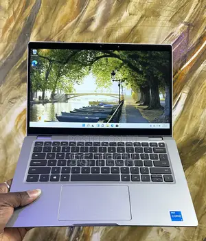Laptop Dell Latitude 5320 16GB Intel Core i5 SSD 256GB