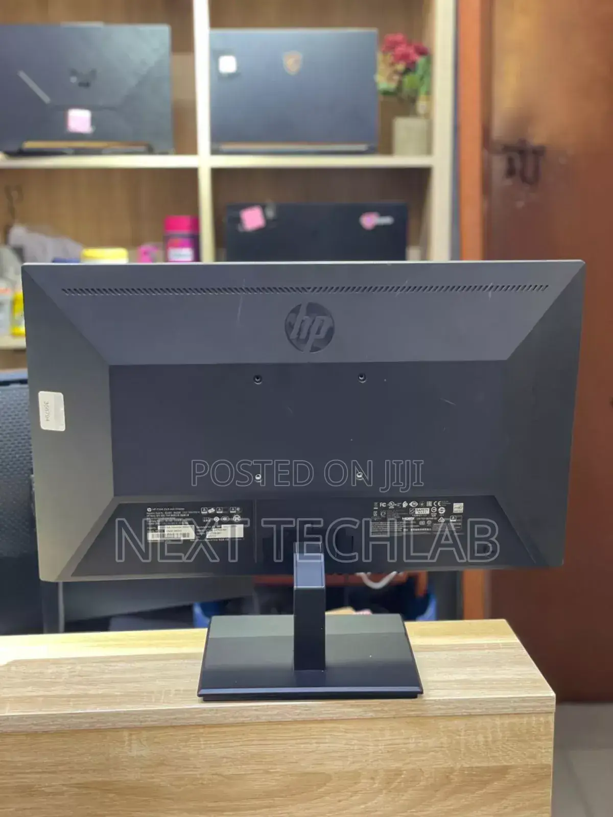 Hp P244 24"