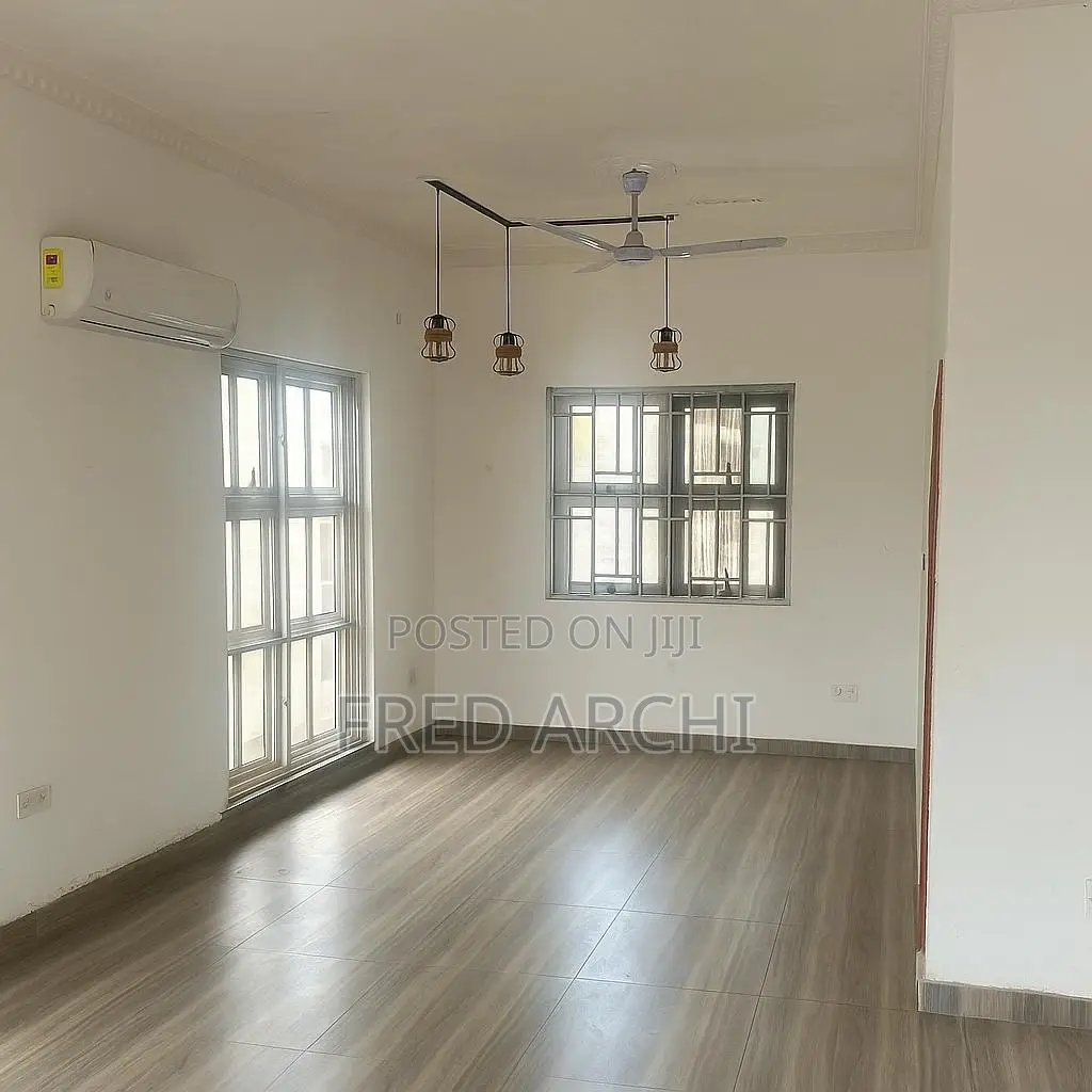 3bdrm House in Nkunyim Place, Kwabenya for sale