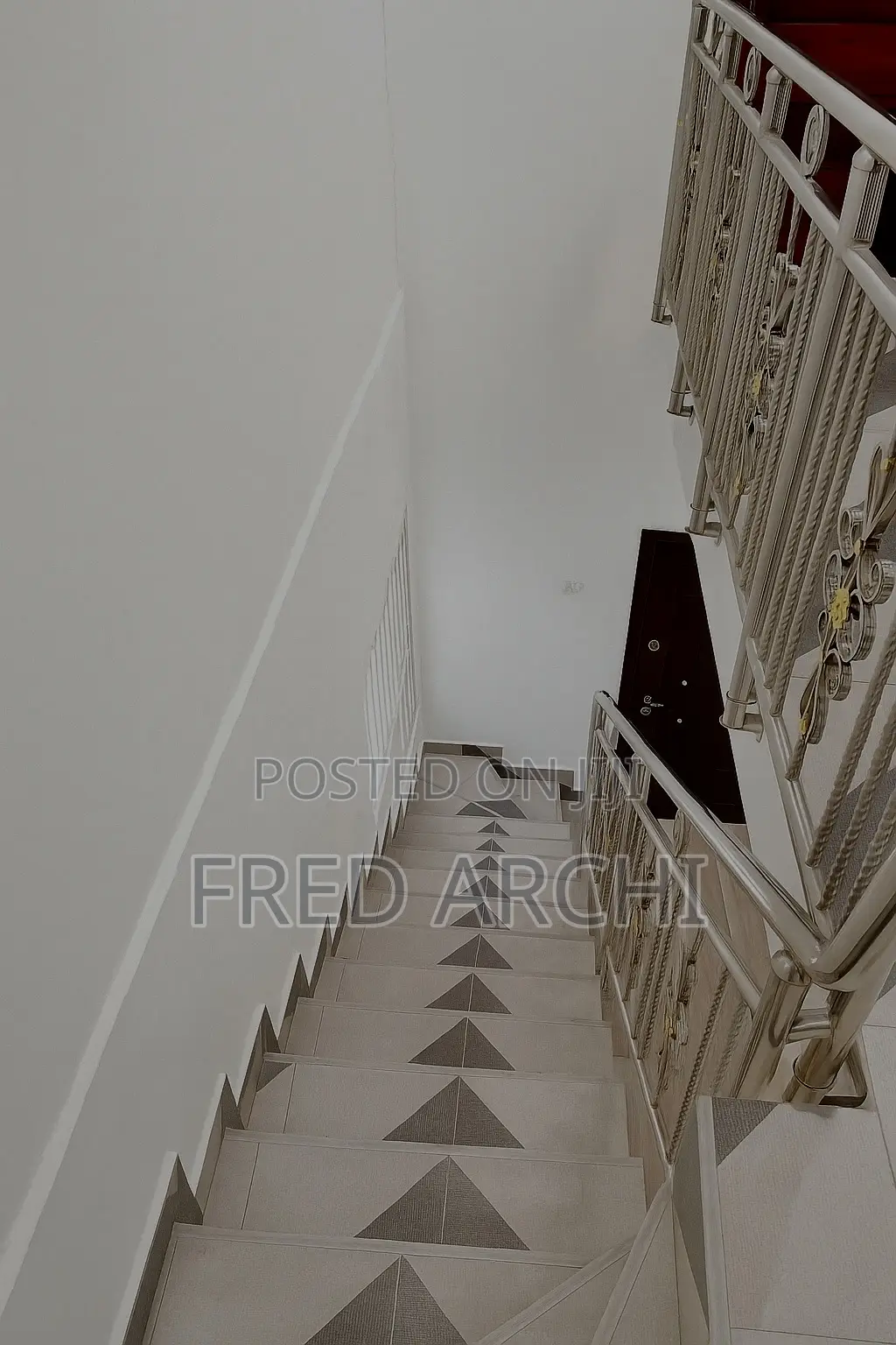 3bdrm House in Nkunyim Place, Kwabenya for sale