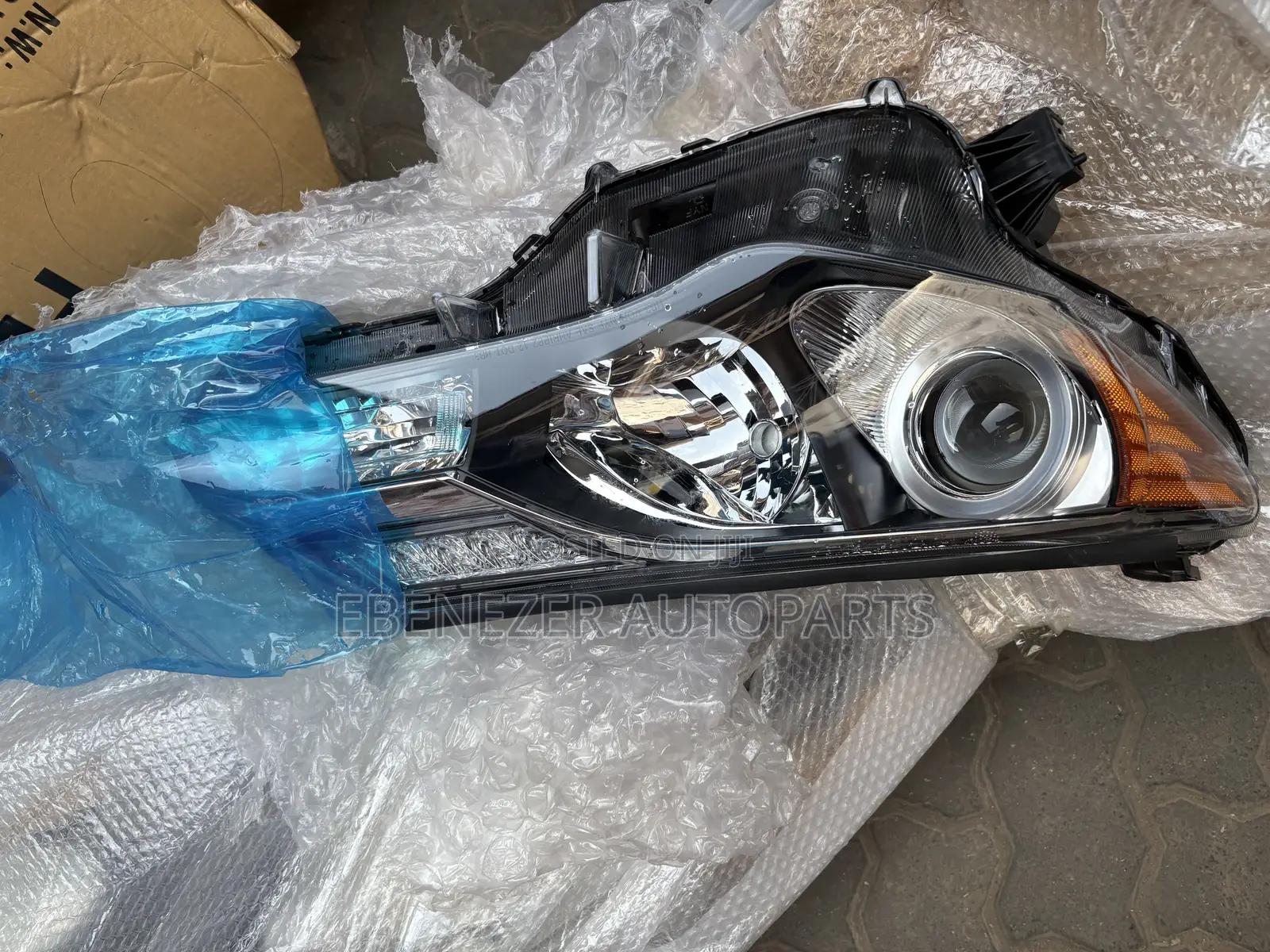 Toyota Rav4 2014 Headlights