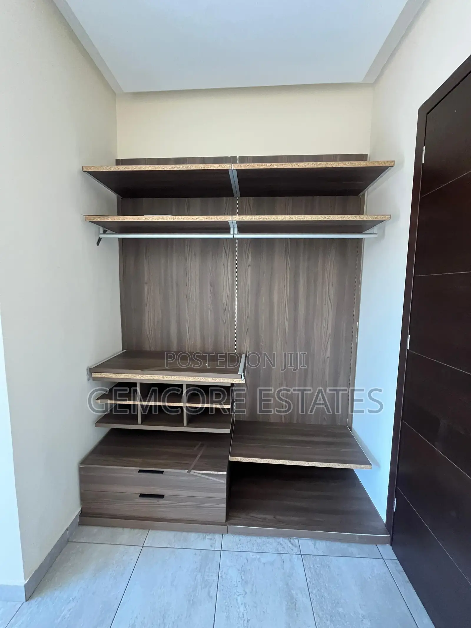4bdrm House in East Legon for rent