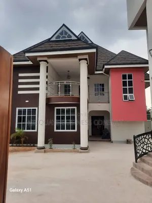 Furnished 6bdrm Mansion in Atasemanso, Kumasi Metropolitan for sale