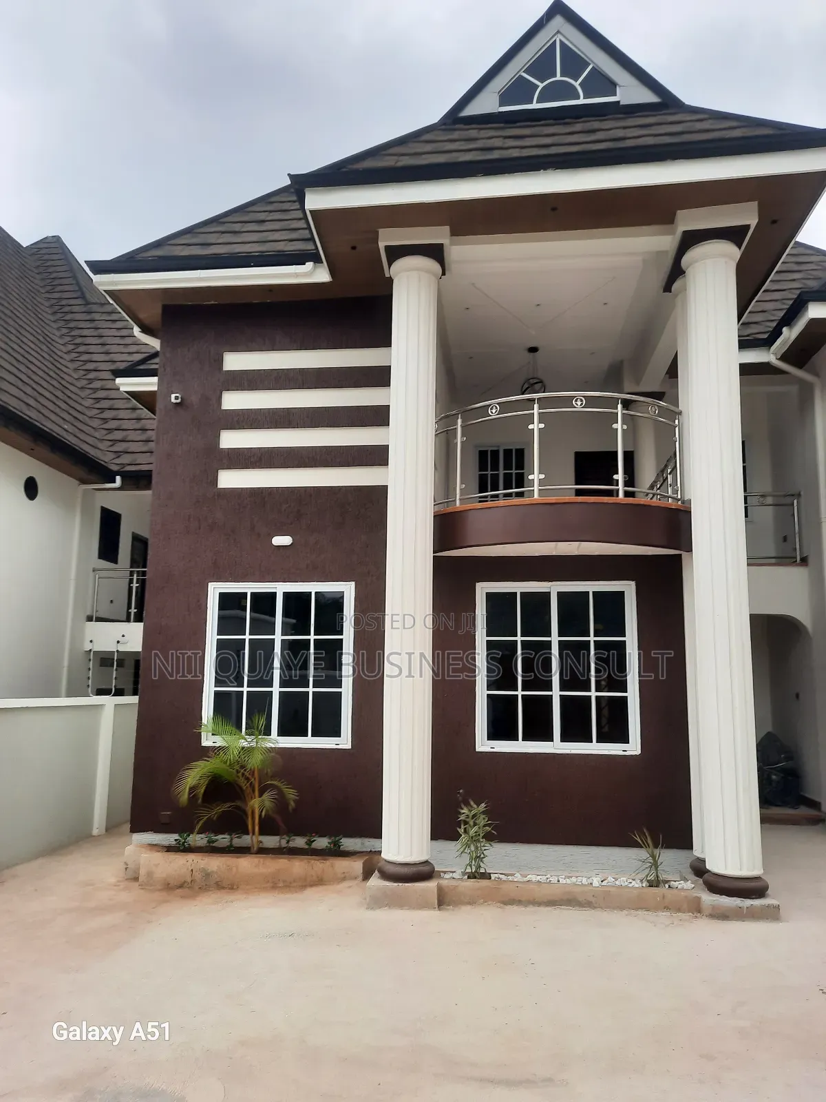 Furnished 6bdrm Mansion in Atasemanso, Kumasi Metropolitan for sale