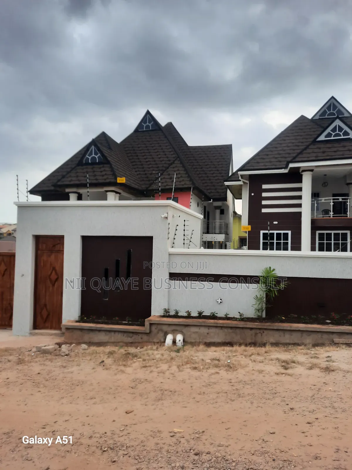 Furnished 6bdrm Mansion in Atasemanso, Kumasi Metropolitan for sale