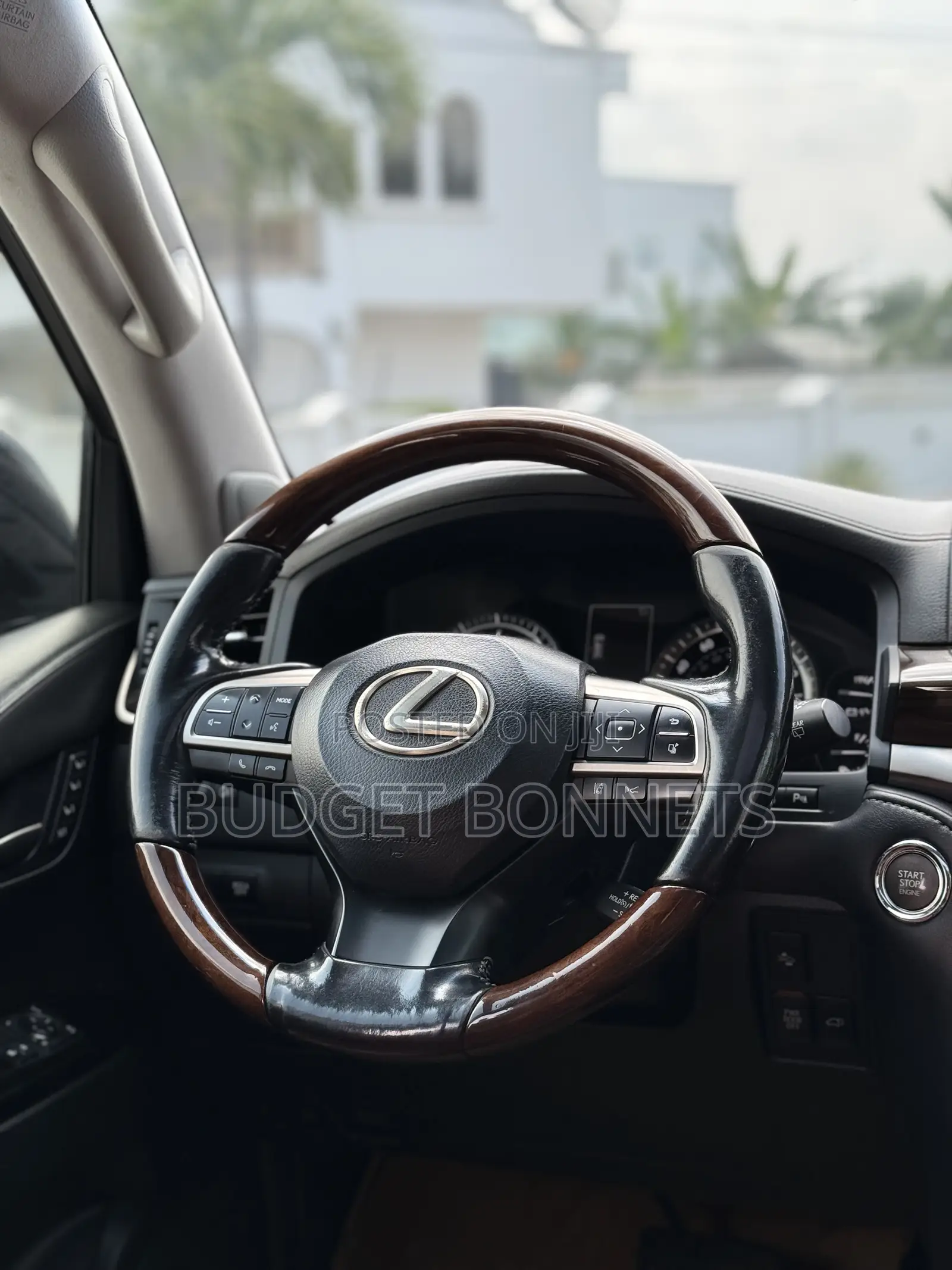 Lexus LX 570 AWD 2017 Teal