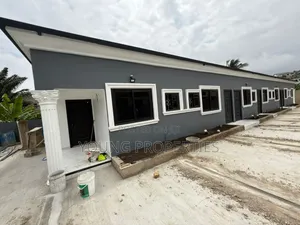 Seven Bedroom for Sale Awoshie 1.700.000