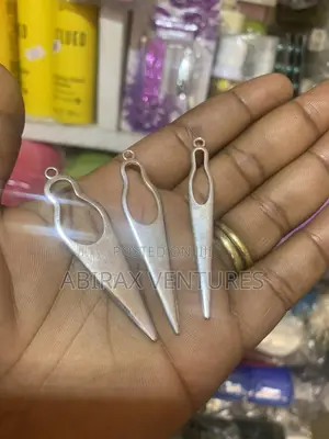 Interlocking Set For Larges Locs