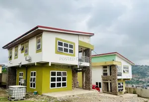 3bdrm House in Nkunyim Place, Kwabenya for sale