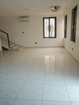 4bdrm Duplex in Community 20 Estate, Spintex for rent