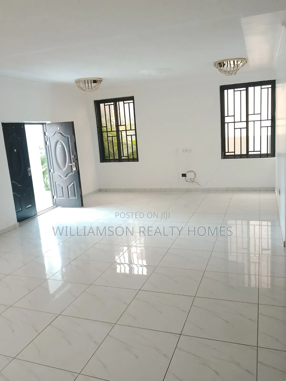 4bdrm Duplex in Community 20 Estate, Spintex for rent