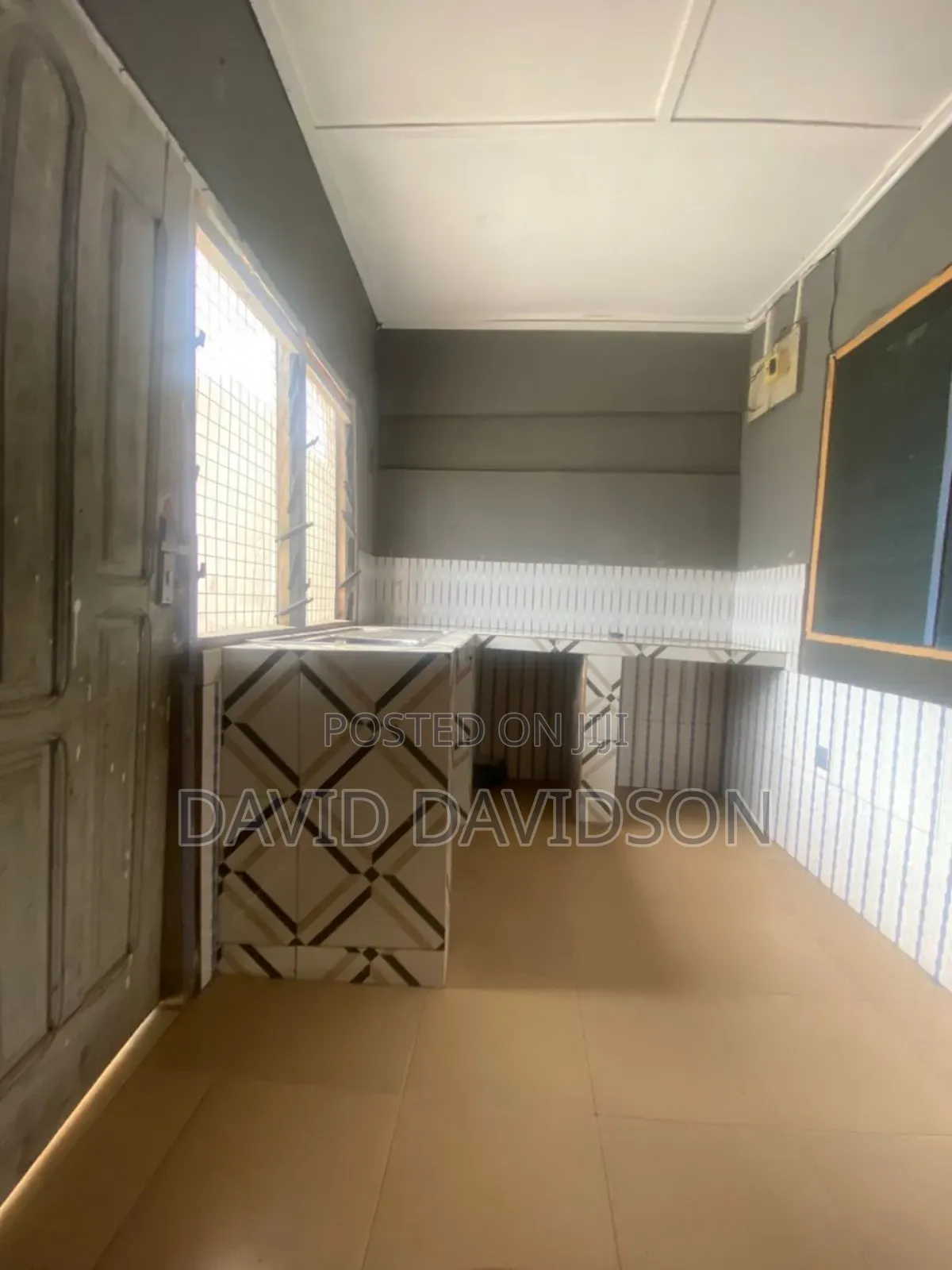 1bdrm Apartment in Chamber And Hall, Tema Metropolitan for rent