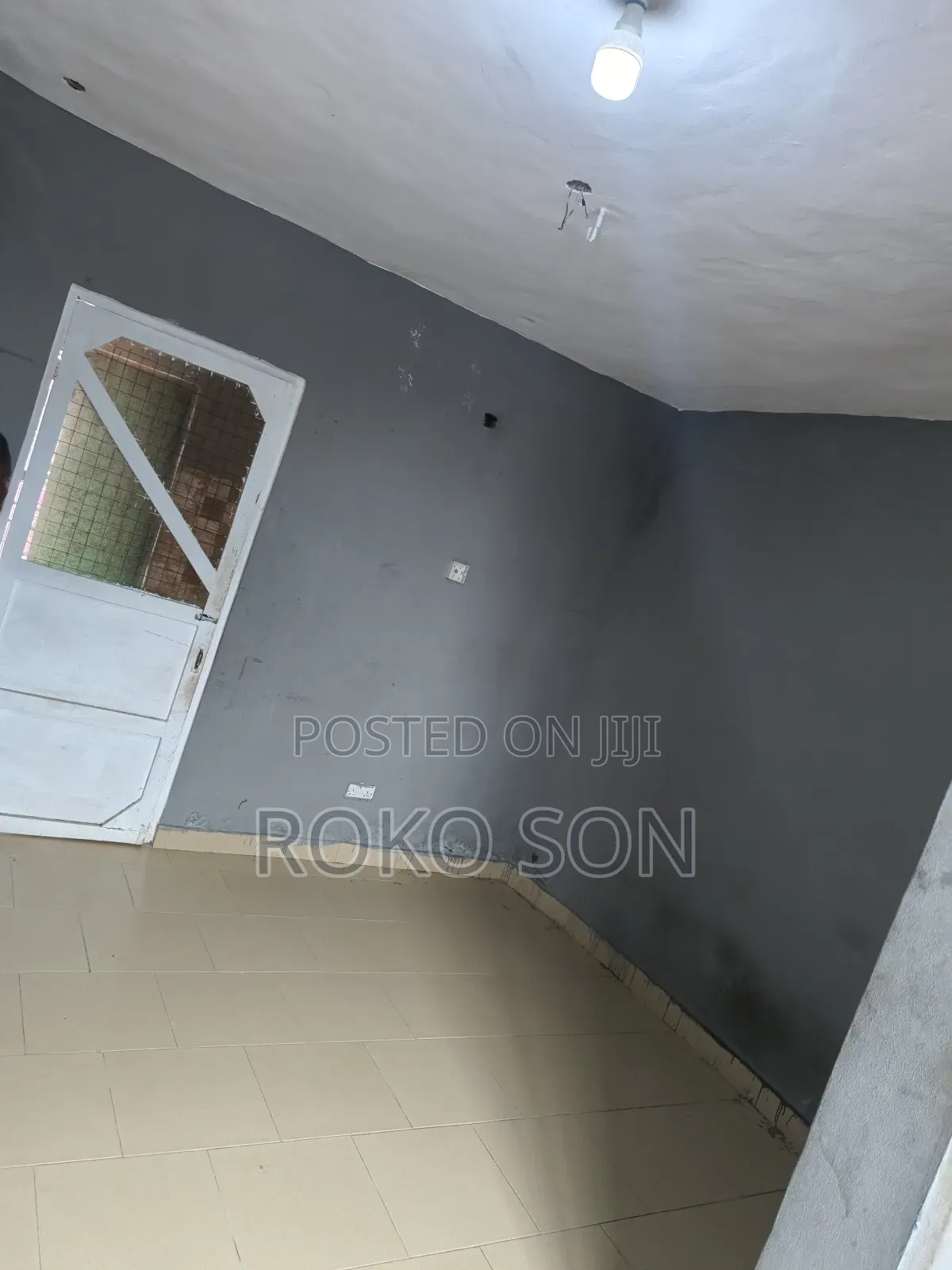 Mini Flat in Dr Roko, Manhean for rent