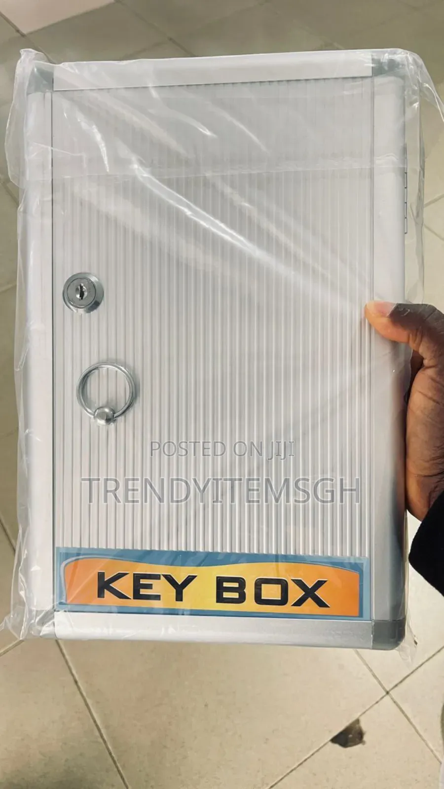 24 Keys Allumium Alloy Wall Mounted Key Lock Storage Box