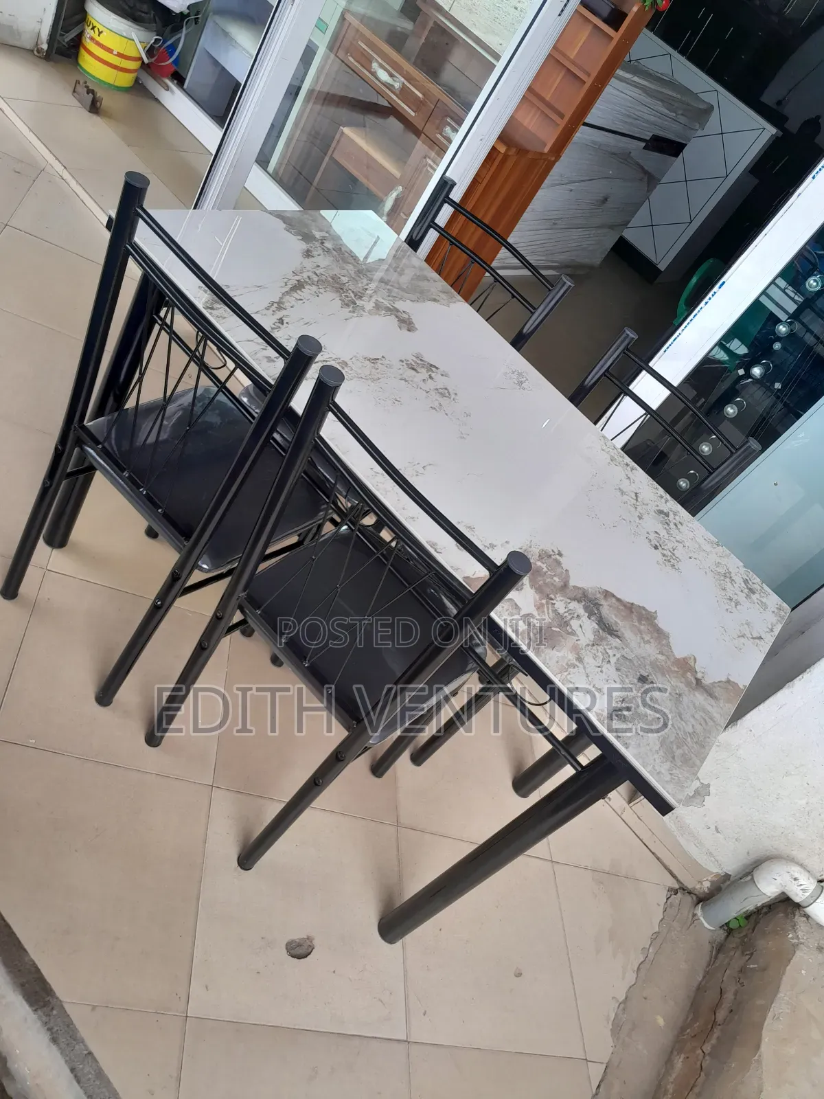 Glamour Dining Set/4seater Dining Set