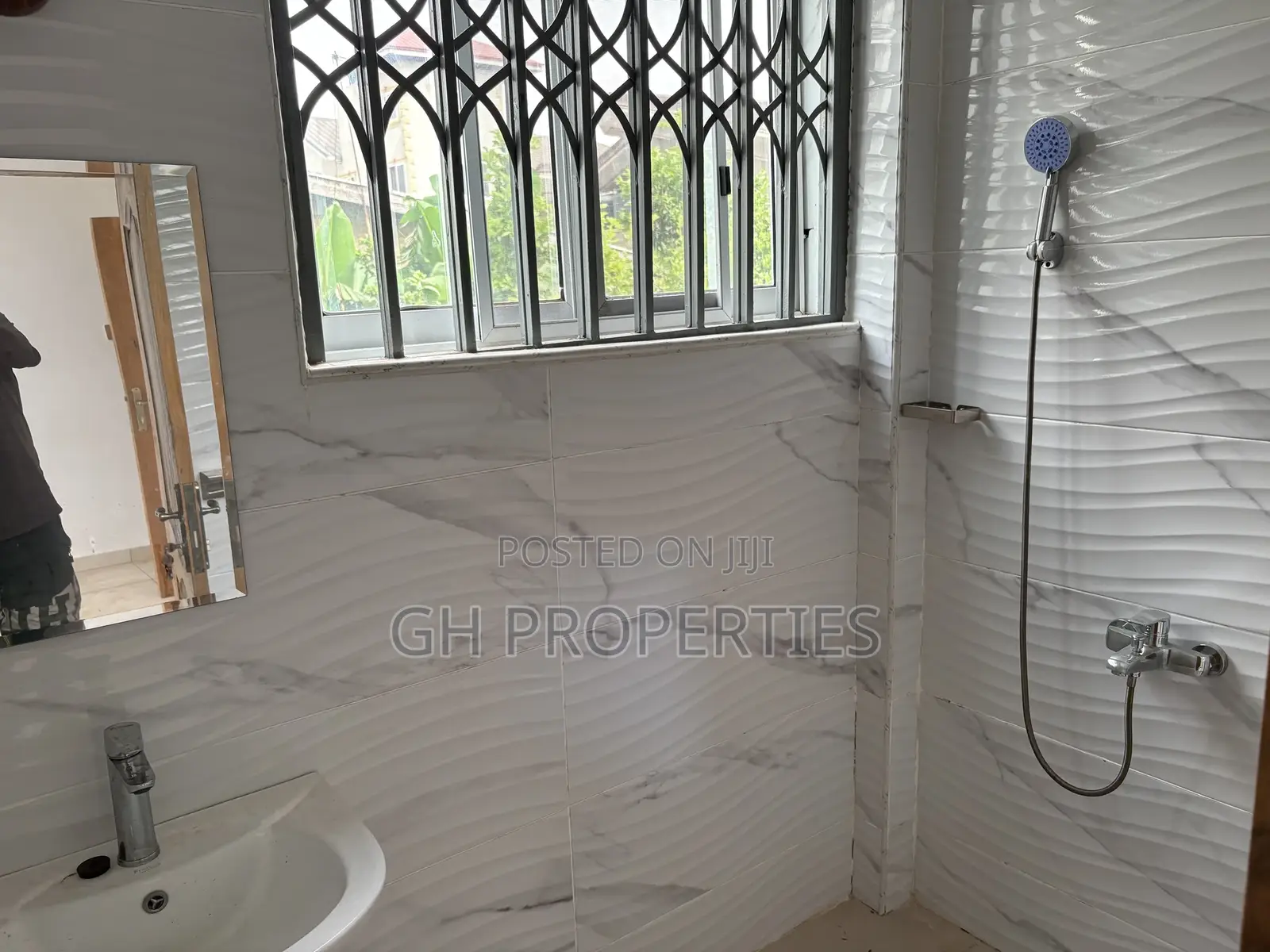 2bdrm Apartment in Daban New Site., Kumasi Metropolitan for rent