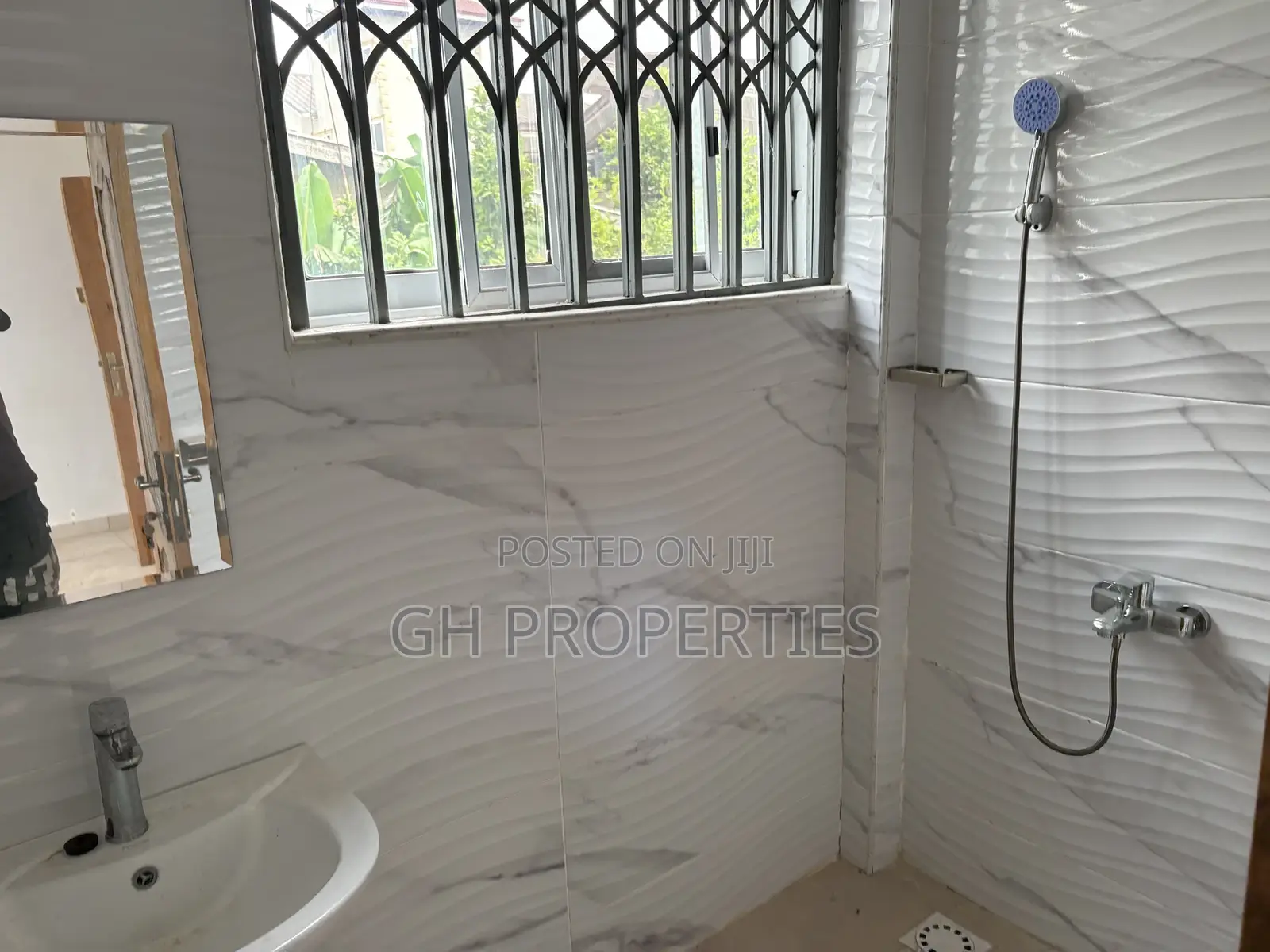 2bdrm Apartment in Daban New Site., Kumasi Metropolitan for rent