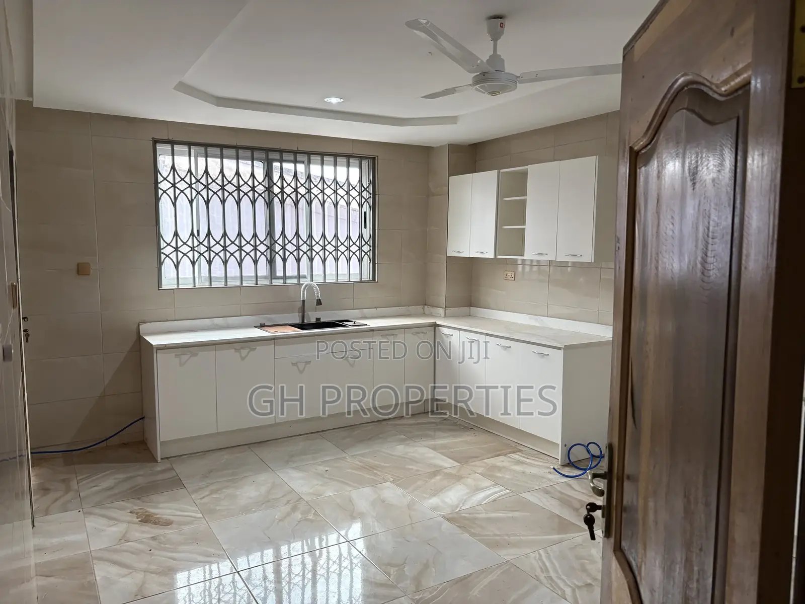 2bdrm Apartment in Daban New Site., Kumasi Metropolitan for rent