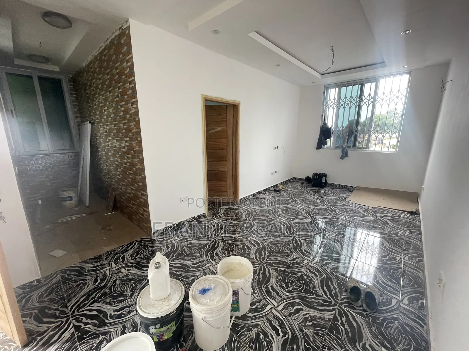 1bdrm Apartment in Kwashieman for rent