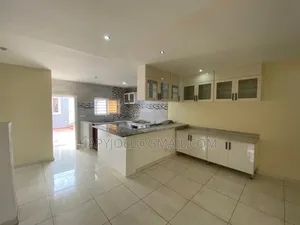 4bdrm House in Adjiriganor for rent