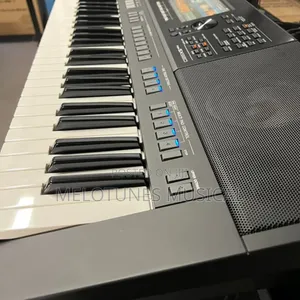 Yamaha PSR-Sx920 Digital Arranger Keyboard