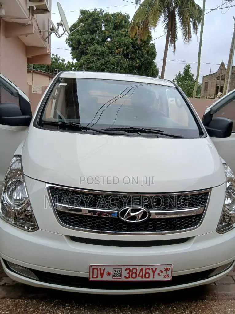 Hyundai Starex 2013 White