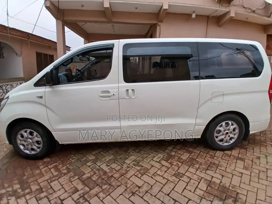 Hyundai Starex 2013 White