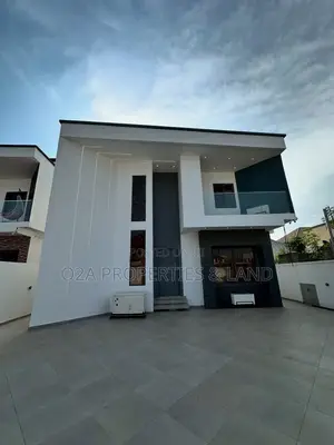 5bdrm House in Ashley Botwe, Lake Side Estate for rent