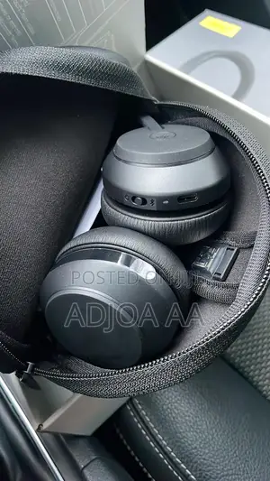Jabra Evolve2 65 Headsets