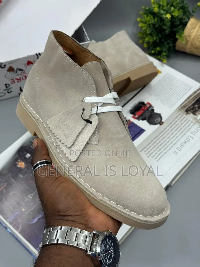 Original Clarks Boot /Black, Grey