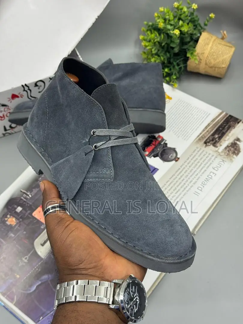Original Clarks Boot /Black, Grey