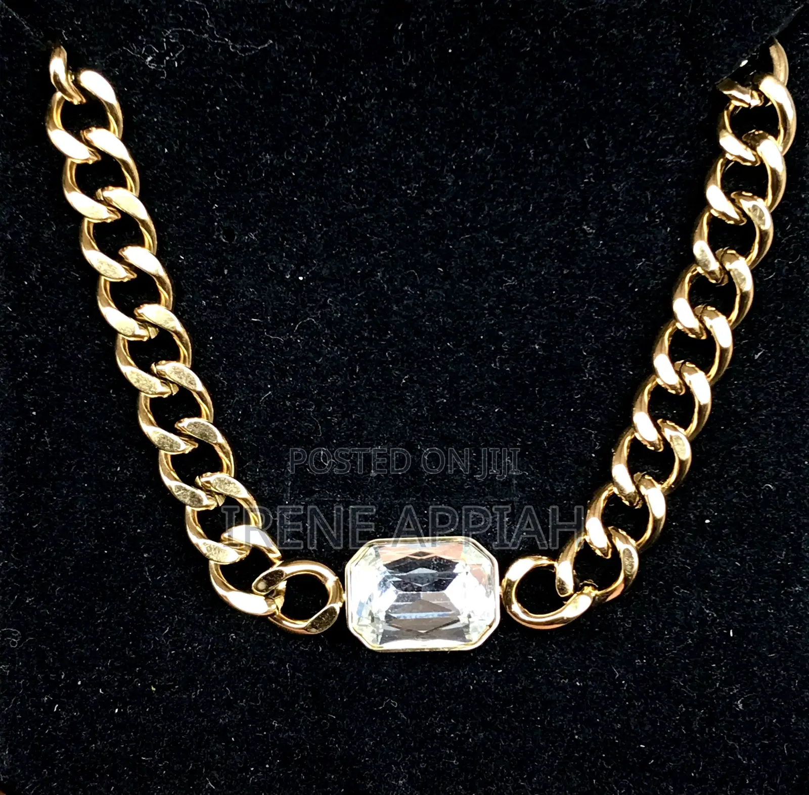Bold Ladies Necklaces