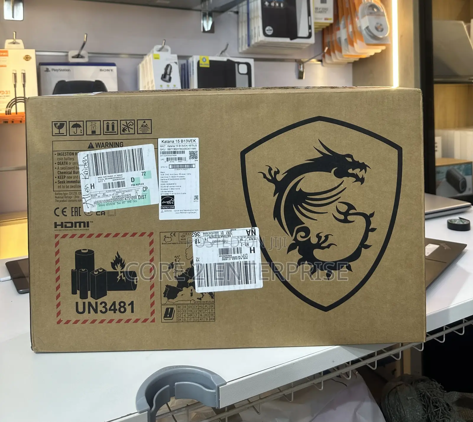New Laptop MSI Katana 15 16GB Intel Core I7 SSD 1T