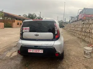Kia Soul Hatchback 2016 Gray